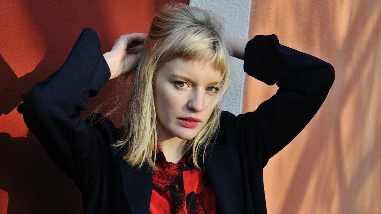 Лена Тронина актриса