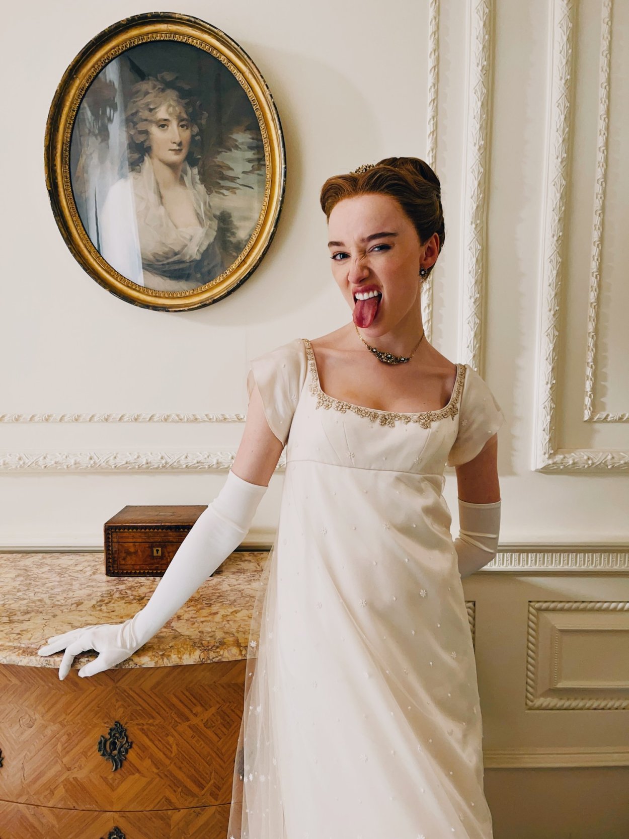 Phoebe Dynevor Style