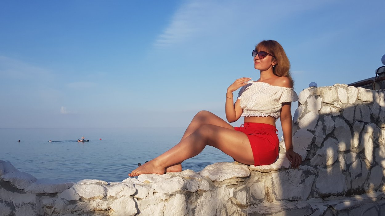 Анна Артамонова