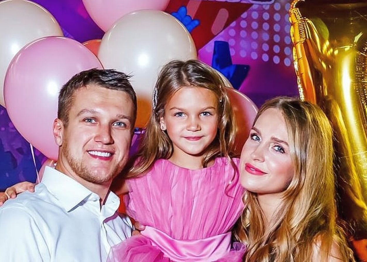 Александр Ратников Паромщица