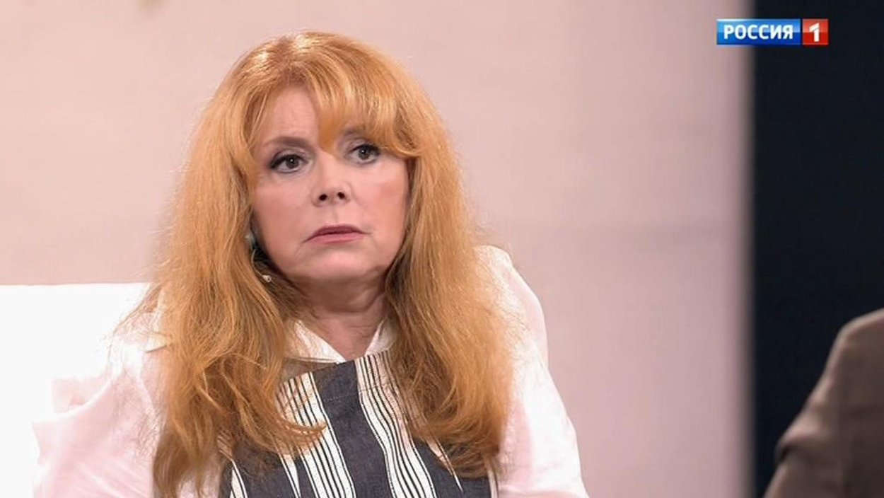 Актриса Клара Новикова