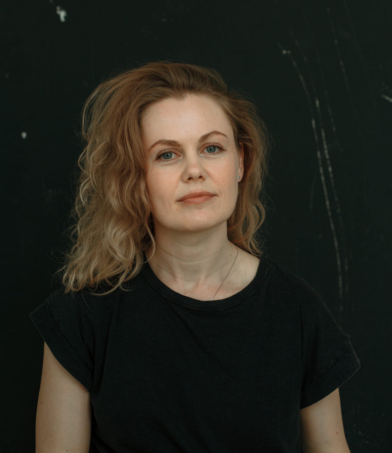Елена Суркова актриса