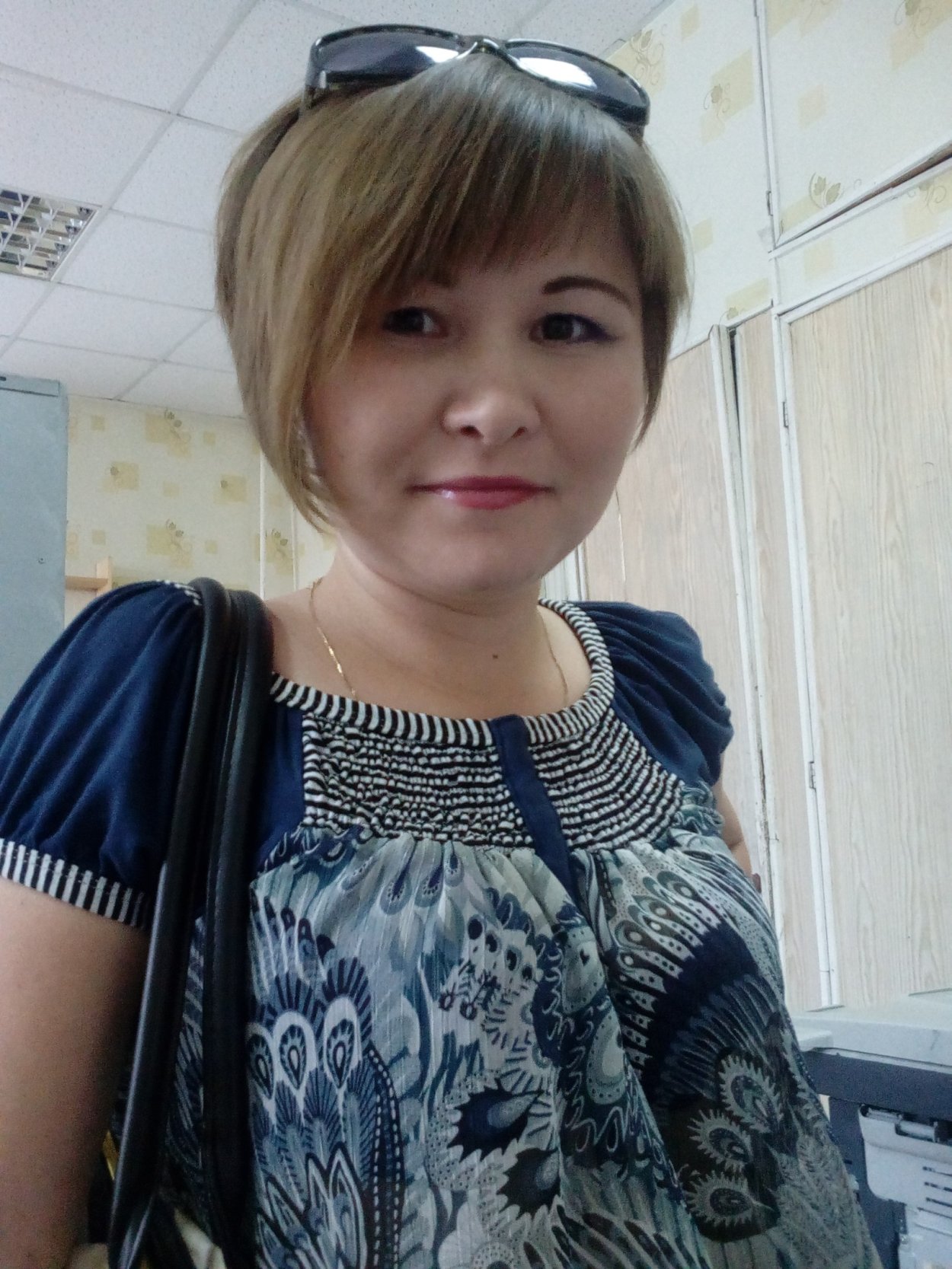 Елена Суркова ноги