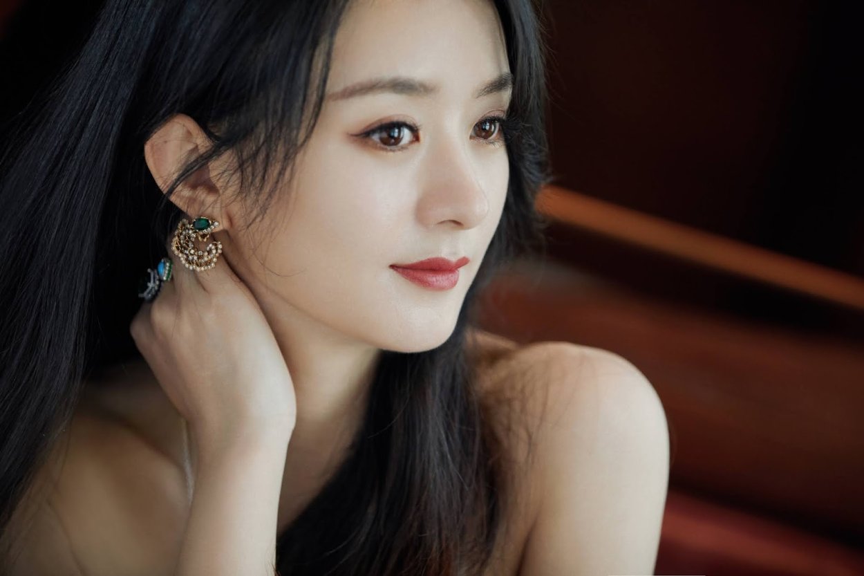 Чжао ли ин (Zhao li Ying)