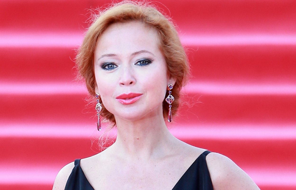 Елена Захарова