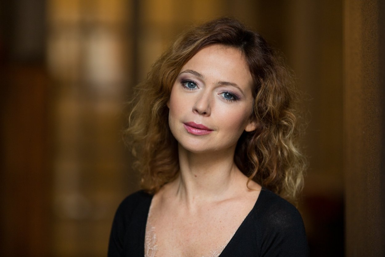 Елена Захарова
