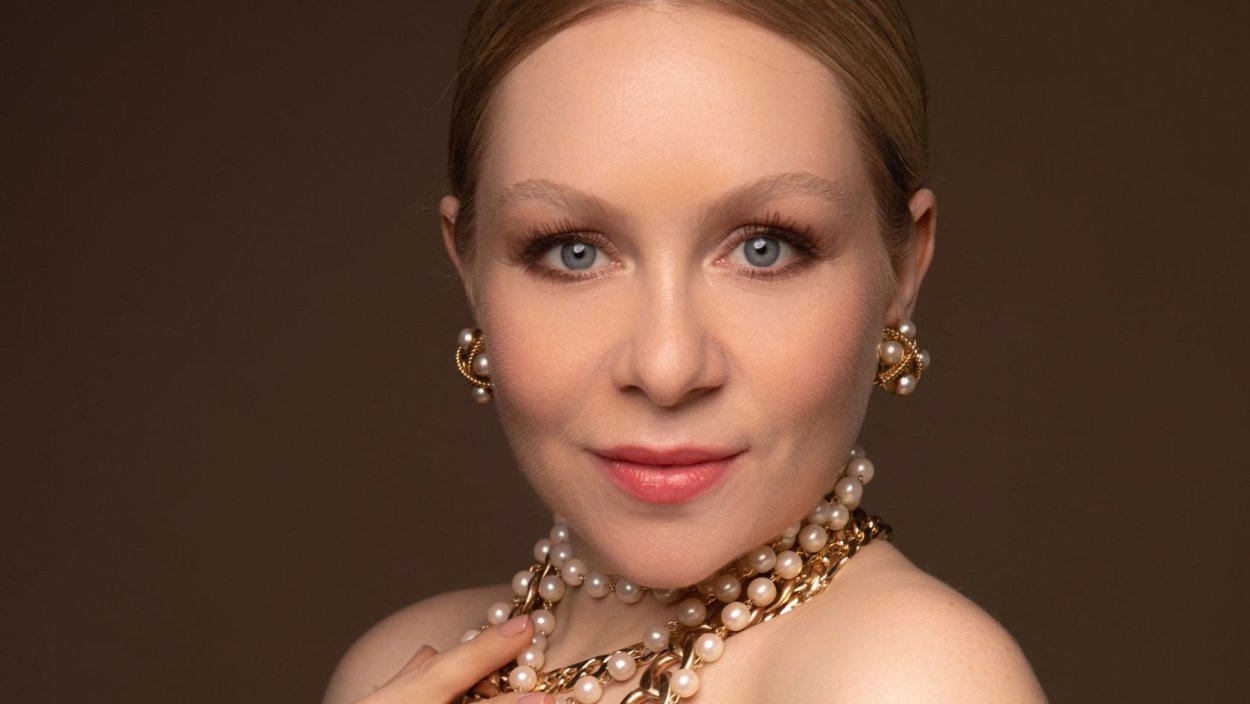 Каролина Севастьянова Maxim