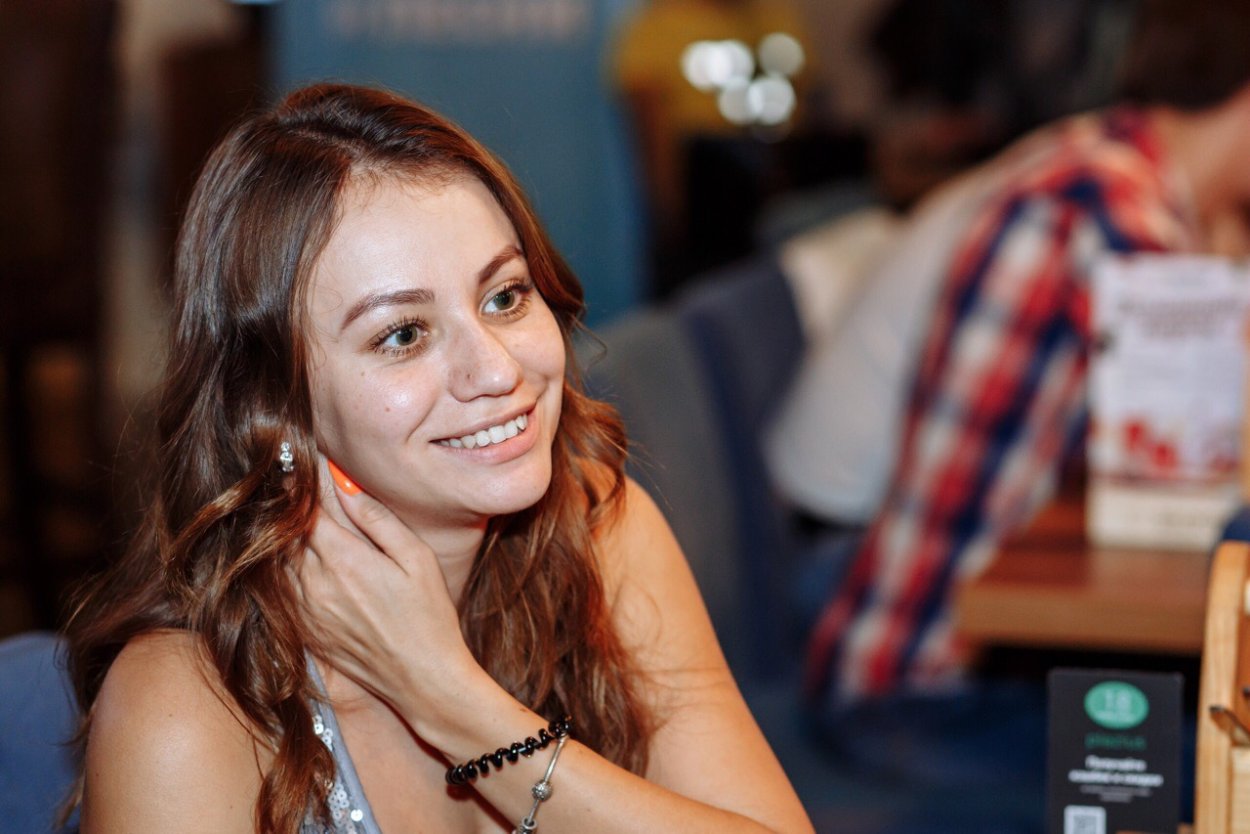 Елена Бирюкова актриса