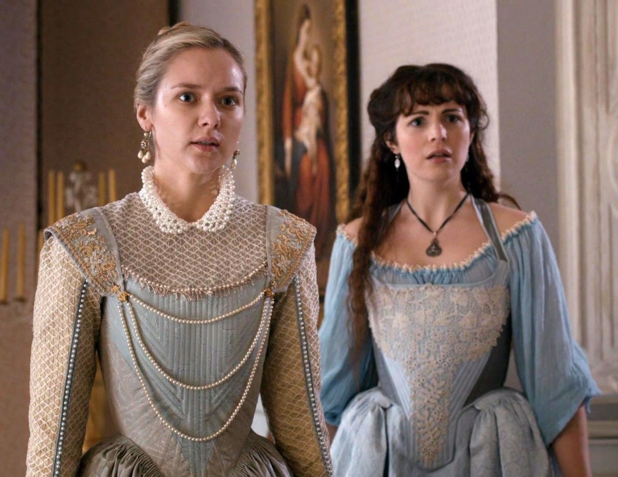 Сериал мушкетеры Королева Анна
