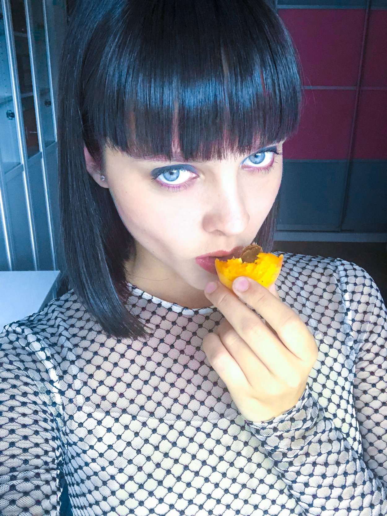 Арина Швецова кислота