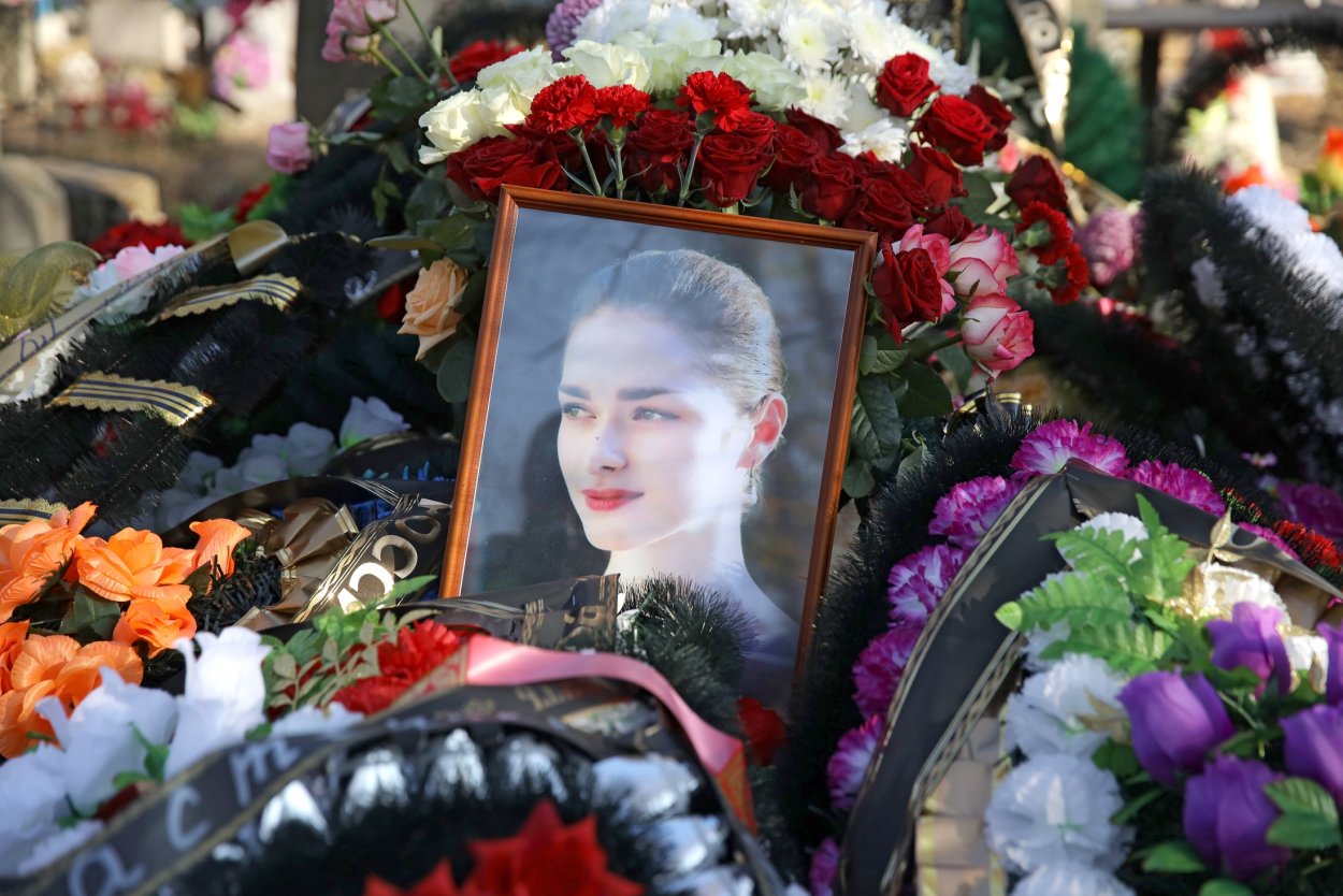 Людмила Хитяева в молодости