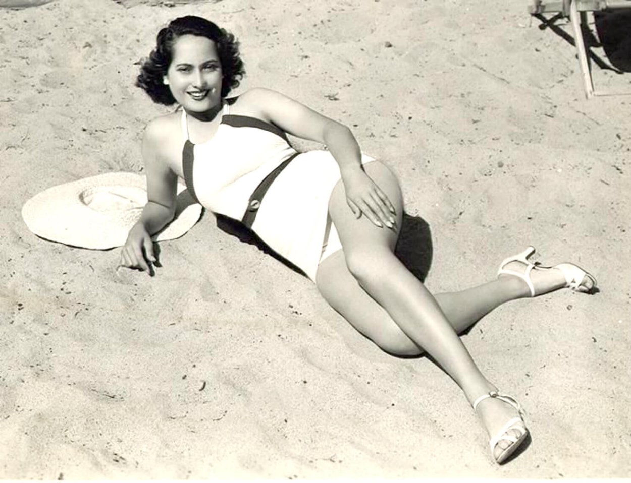 Merle oberon scars