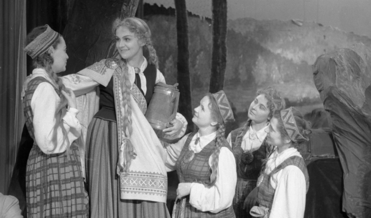 Алла Исаева актриса Рижский театр