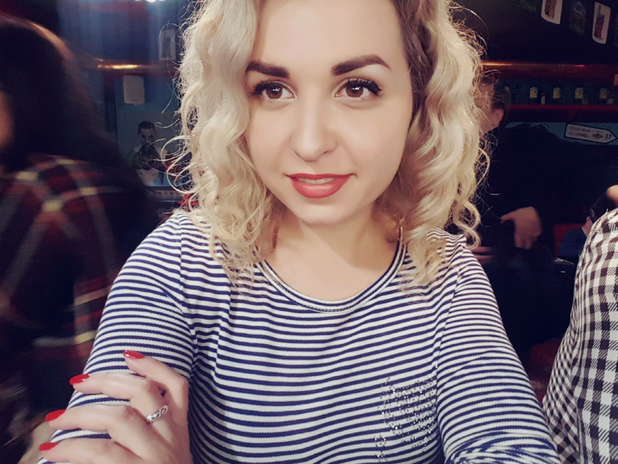 Яна Сивакова