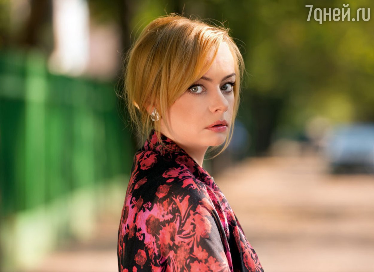 Софья Евстигнеева в купальнике