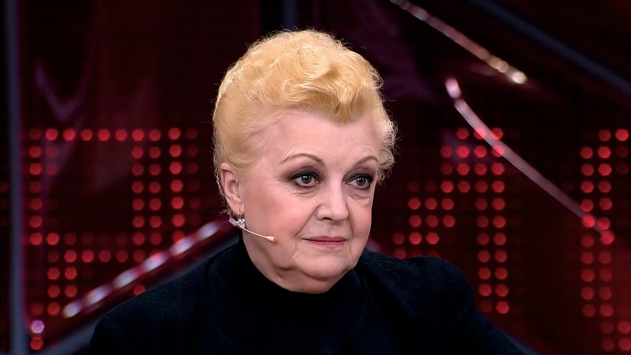 Артистка Наталья Дрожжина