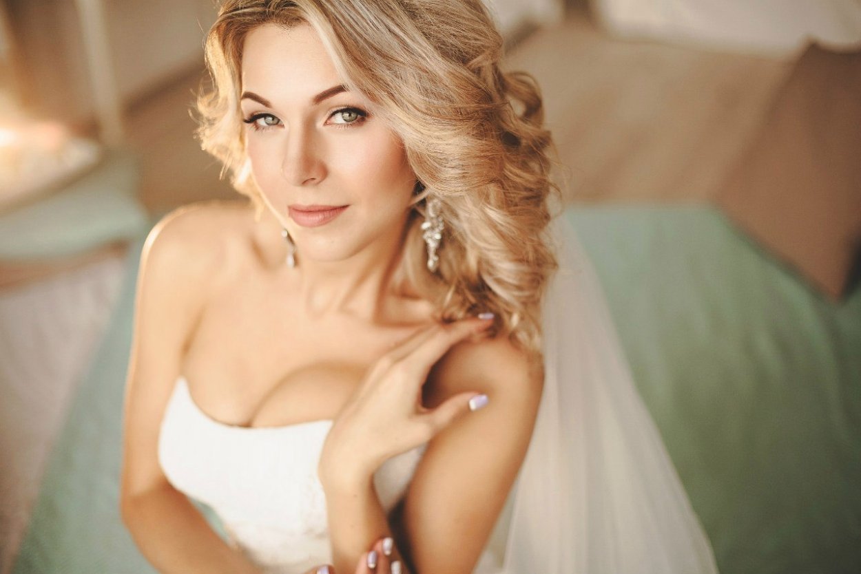 Голова девушки