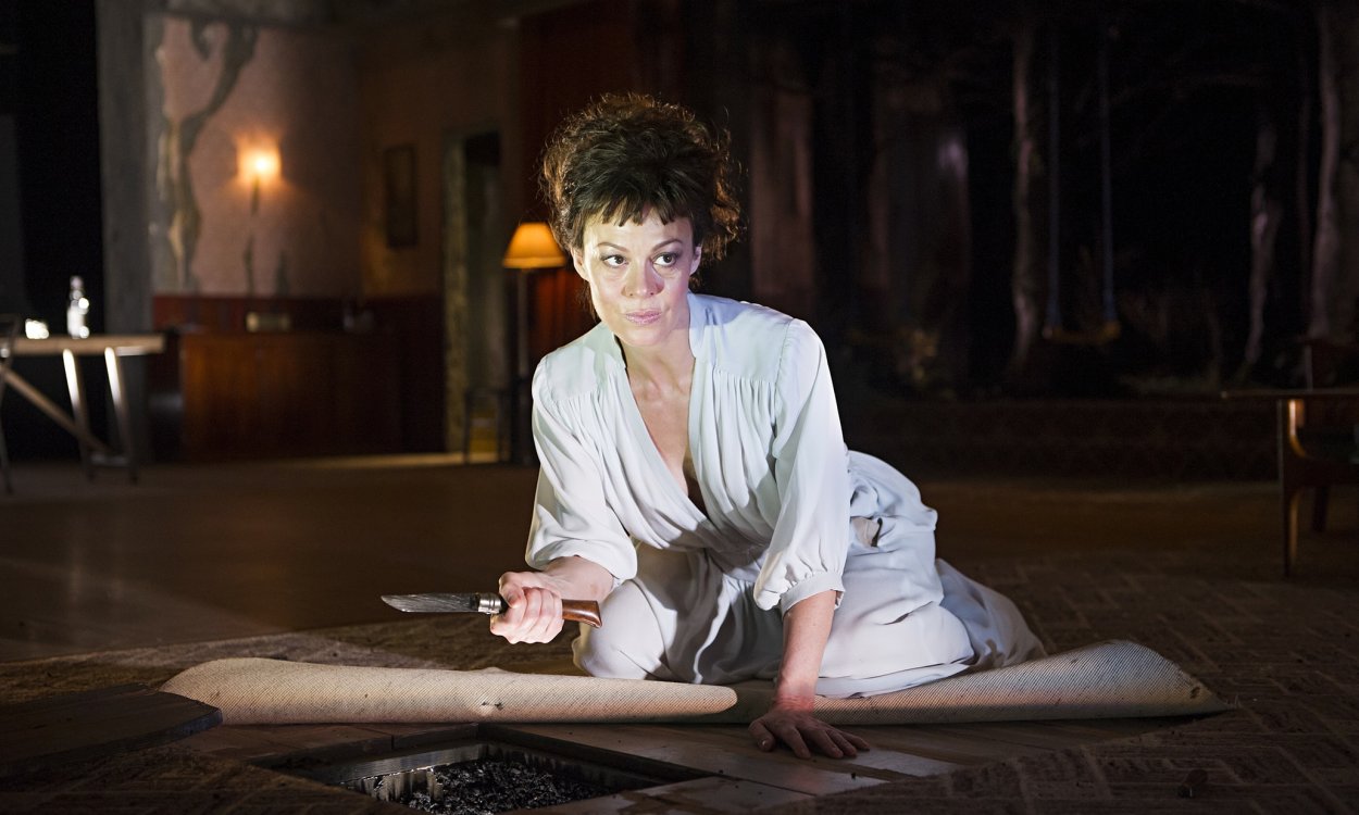 Helen MCCRORY Medea