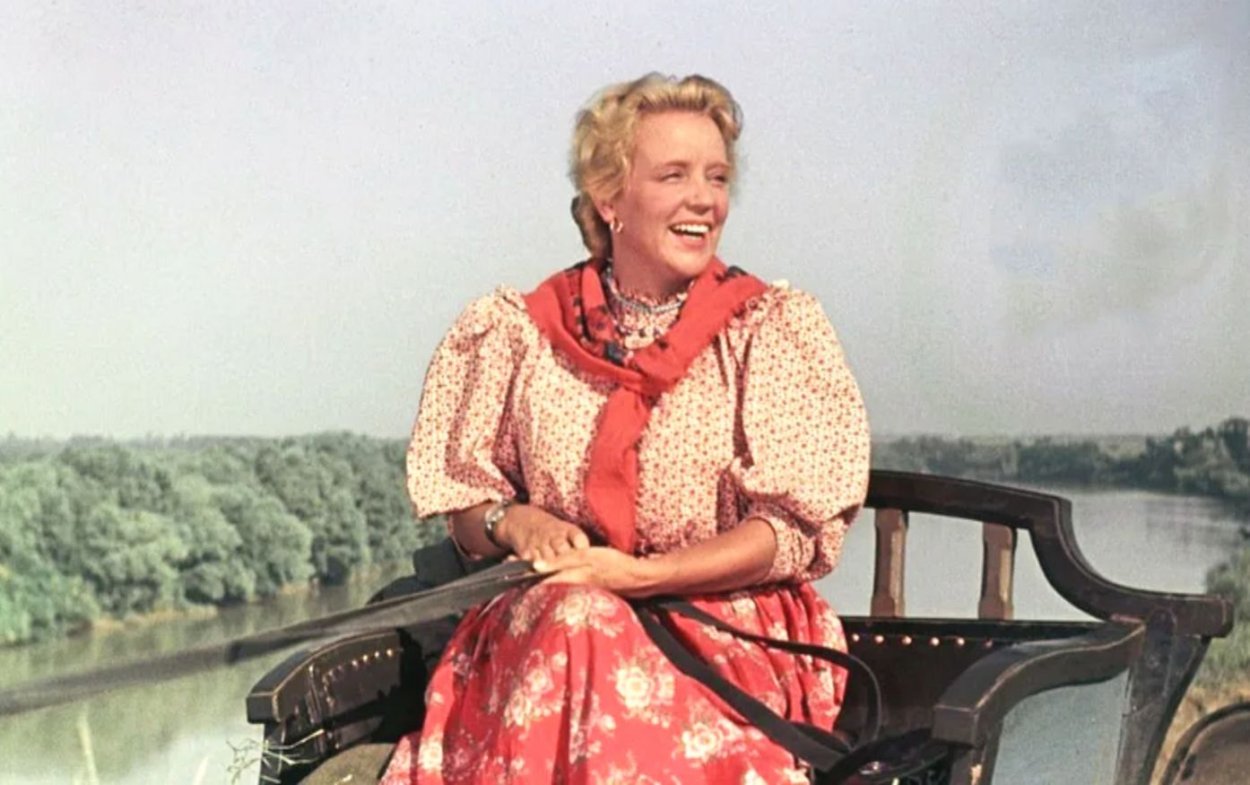 Ладынина, Марина Алексеевна