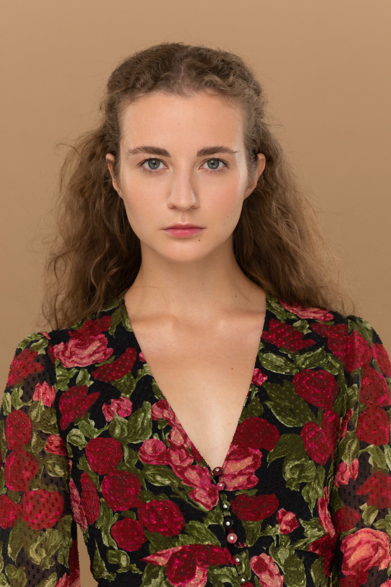 Полина Лунегова 22 лет