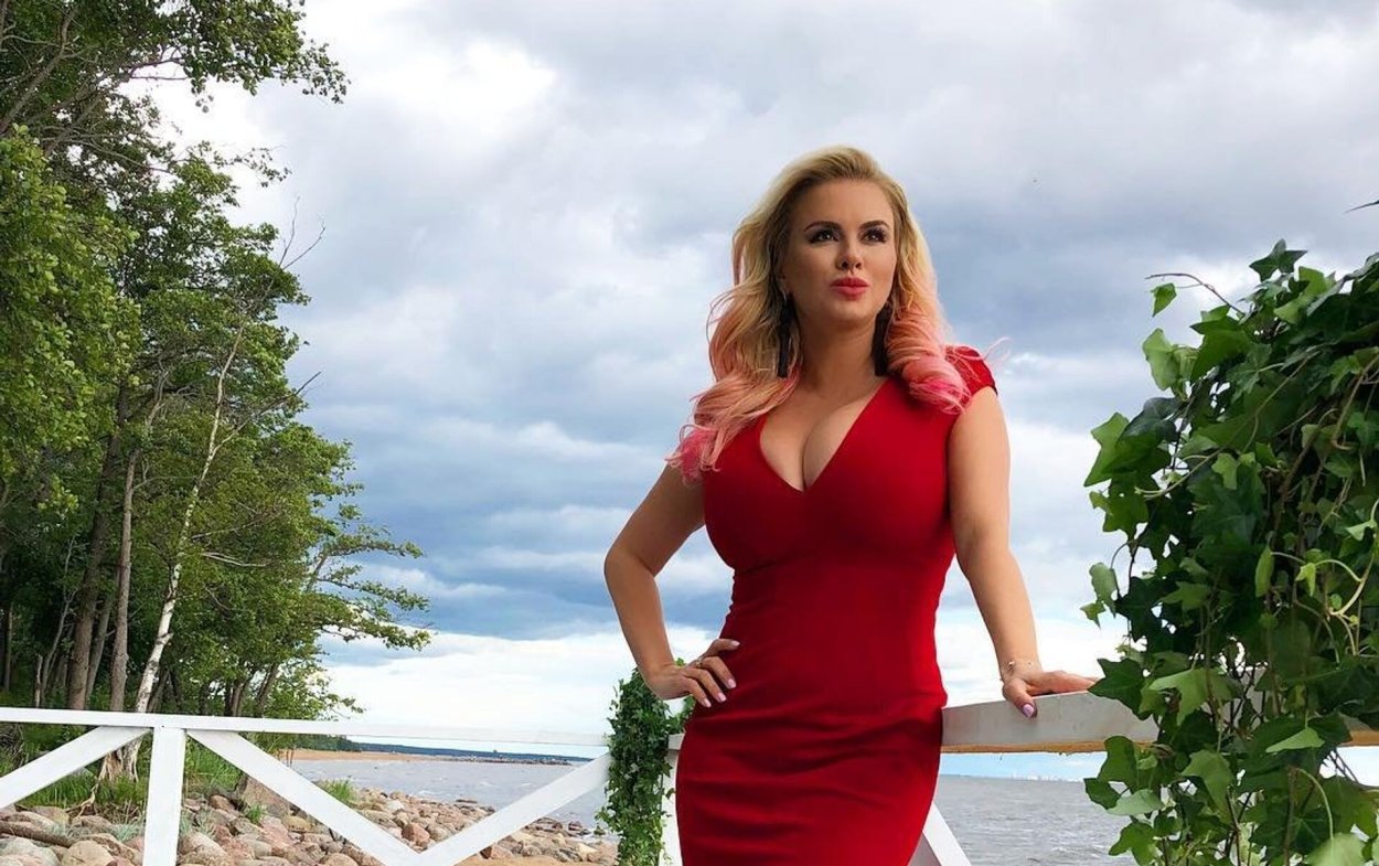 Анна Семенович 35 лет