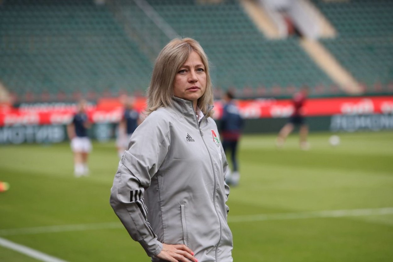 Елена Фомина тренер ЖФК Локомотив