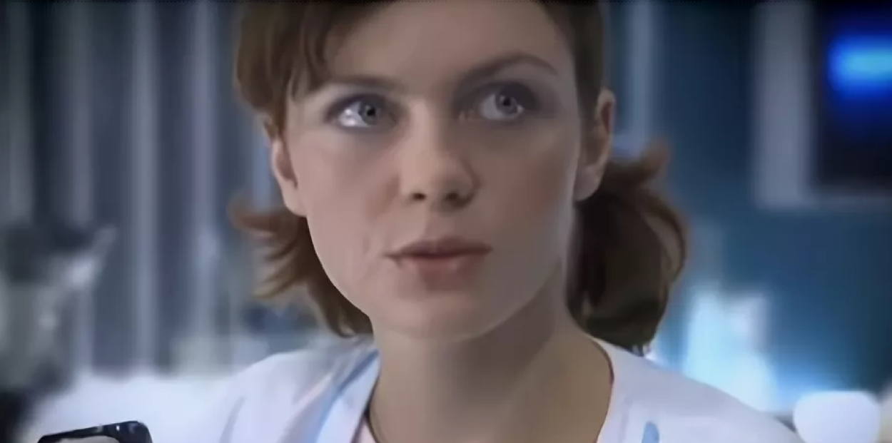 Виктория Исакова зубы