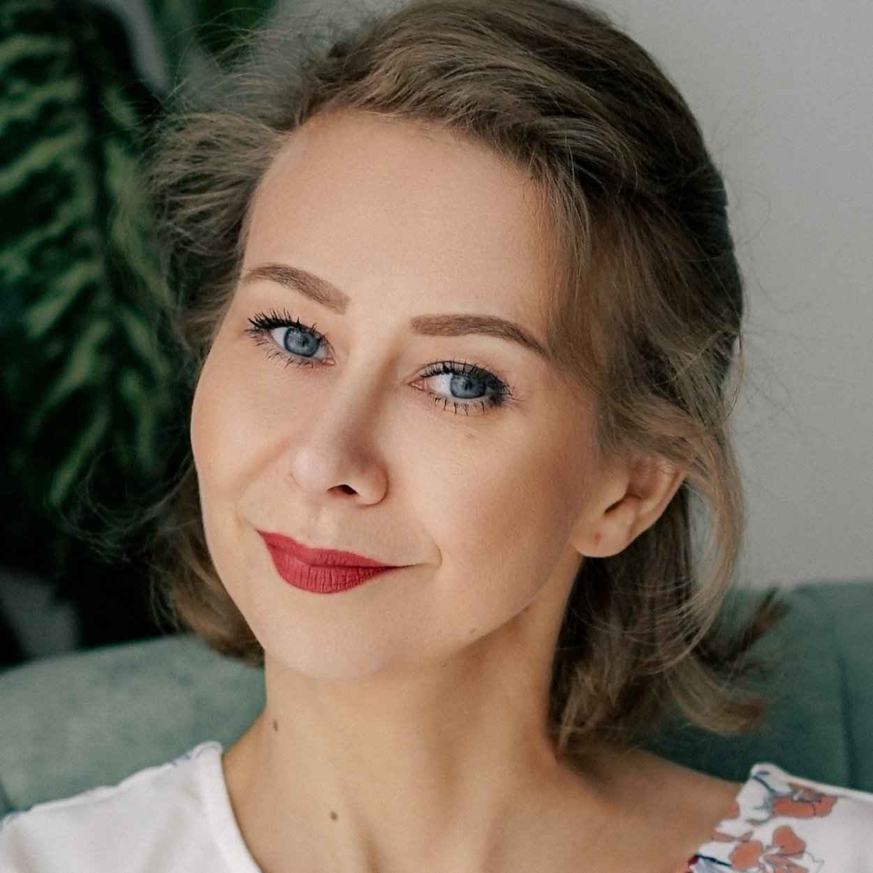 Анна Меньшикова