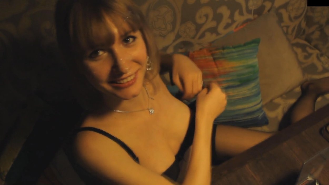 София Миллс 18