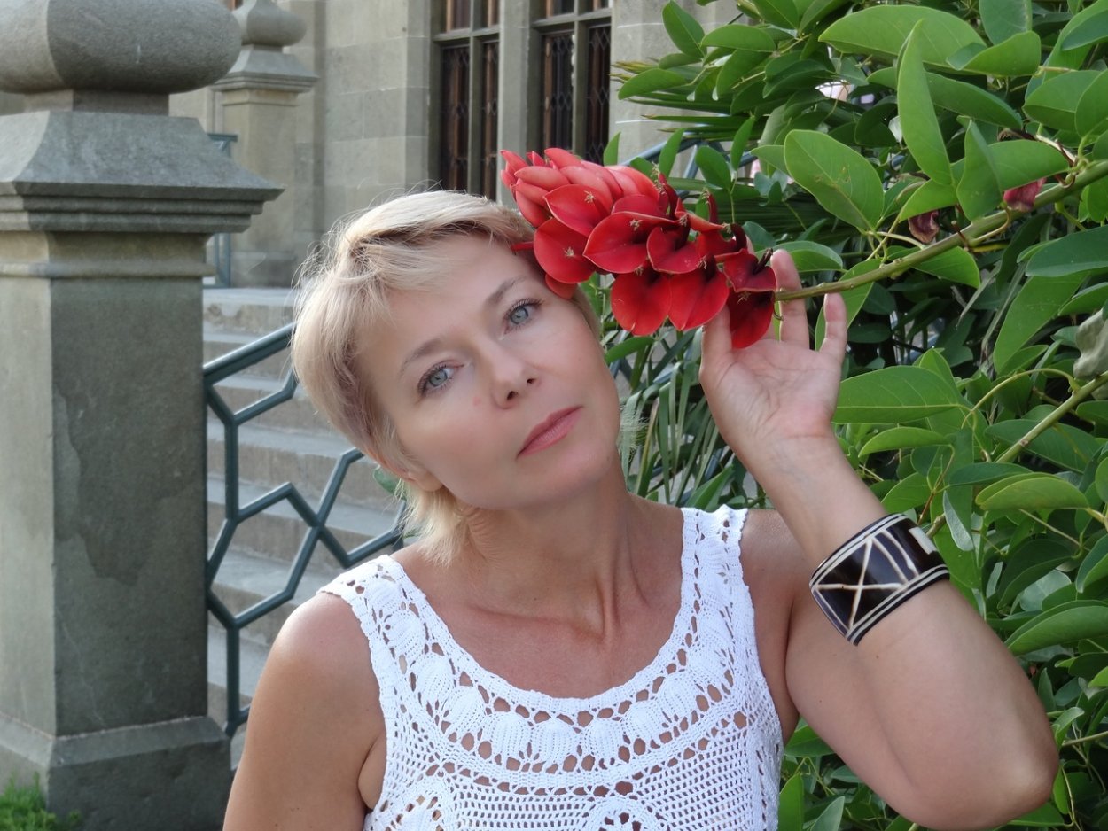 Елена Литвинова