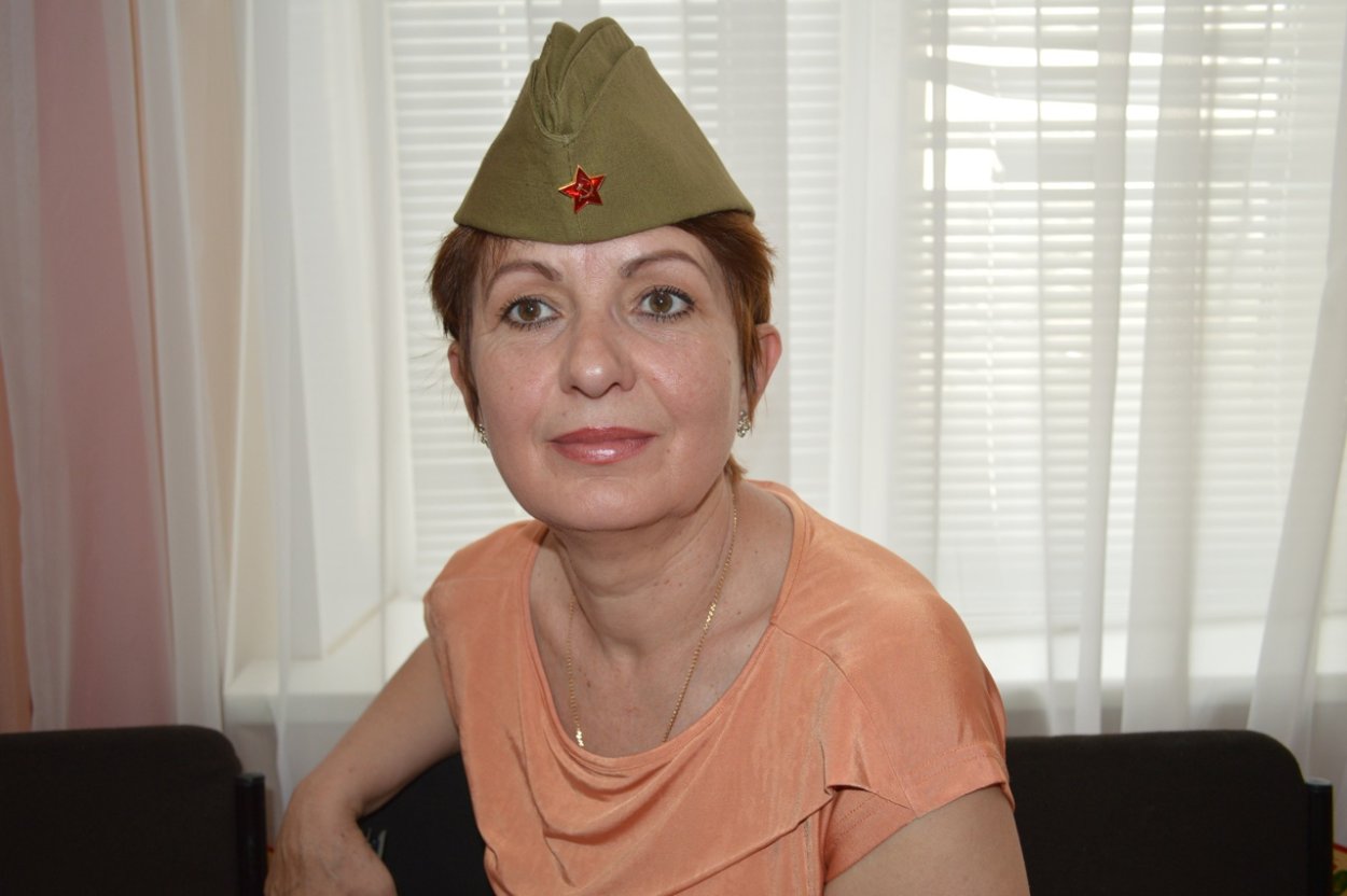 Бонни Роттен школьница