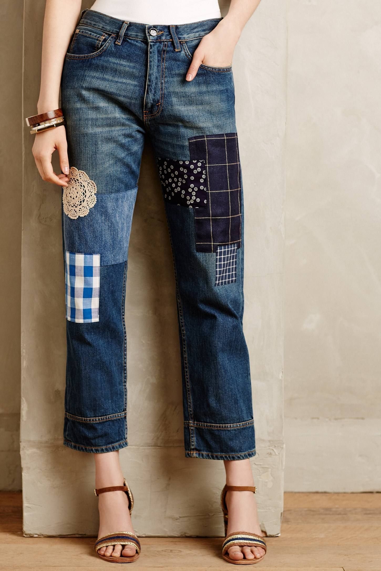 Расширяем джинсы своими руками. Джинсы в стиле пейч ворк. Джинсы в стиле пэчворк. Стильные заплатки на джинсы.