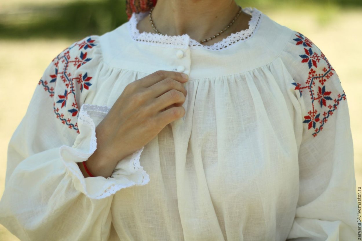 Старинная женская рубаха
