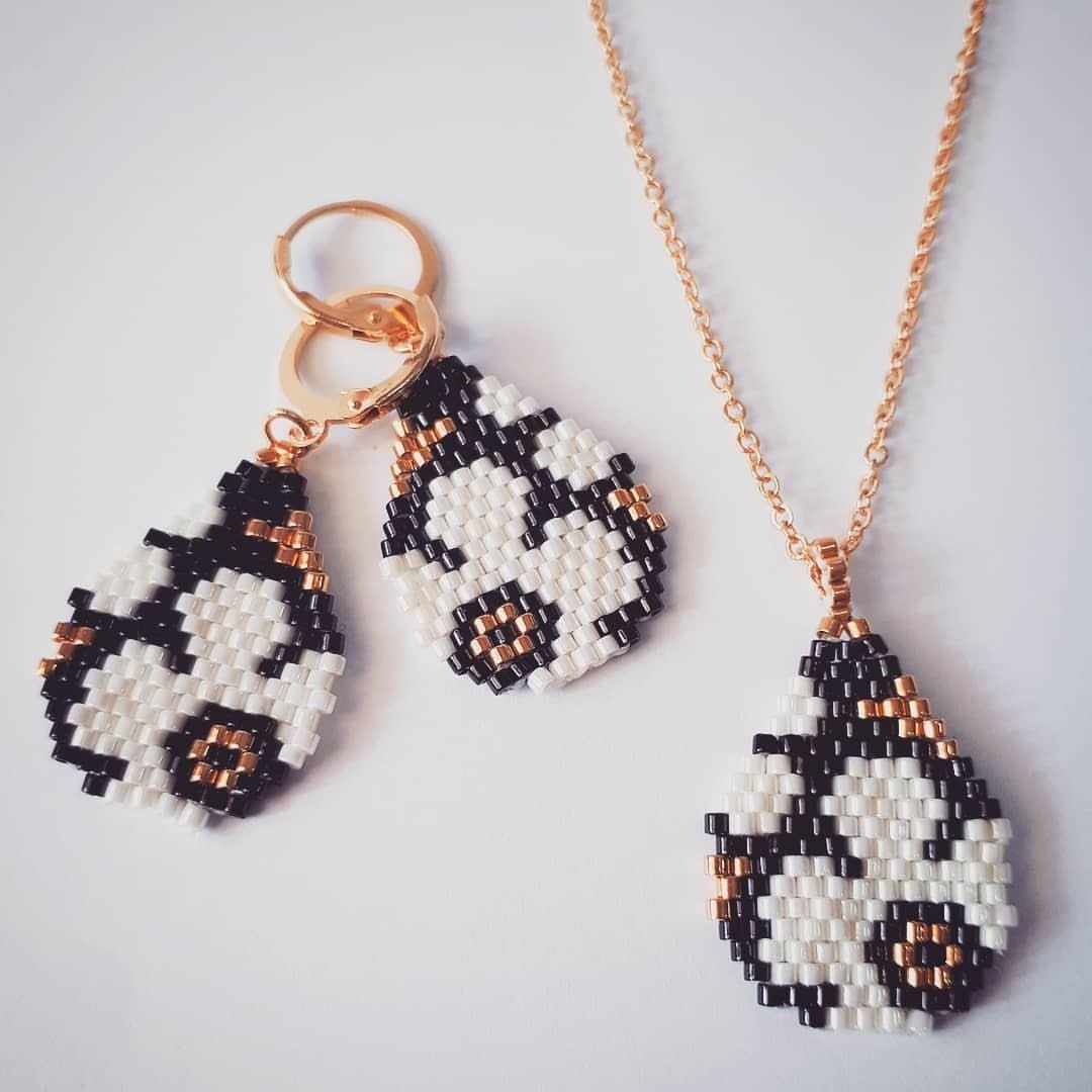 Серьги из бисера кирпичным стежком
