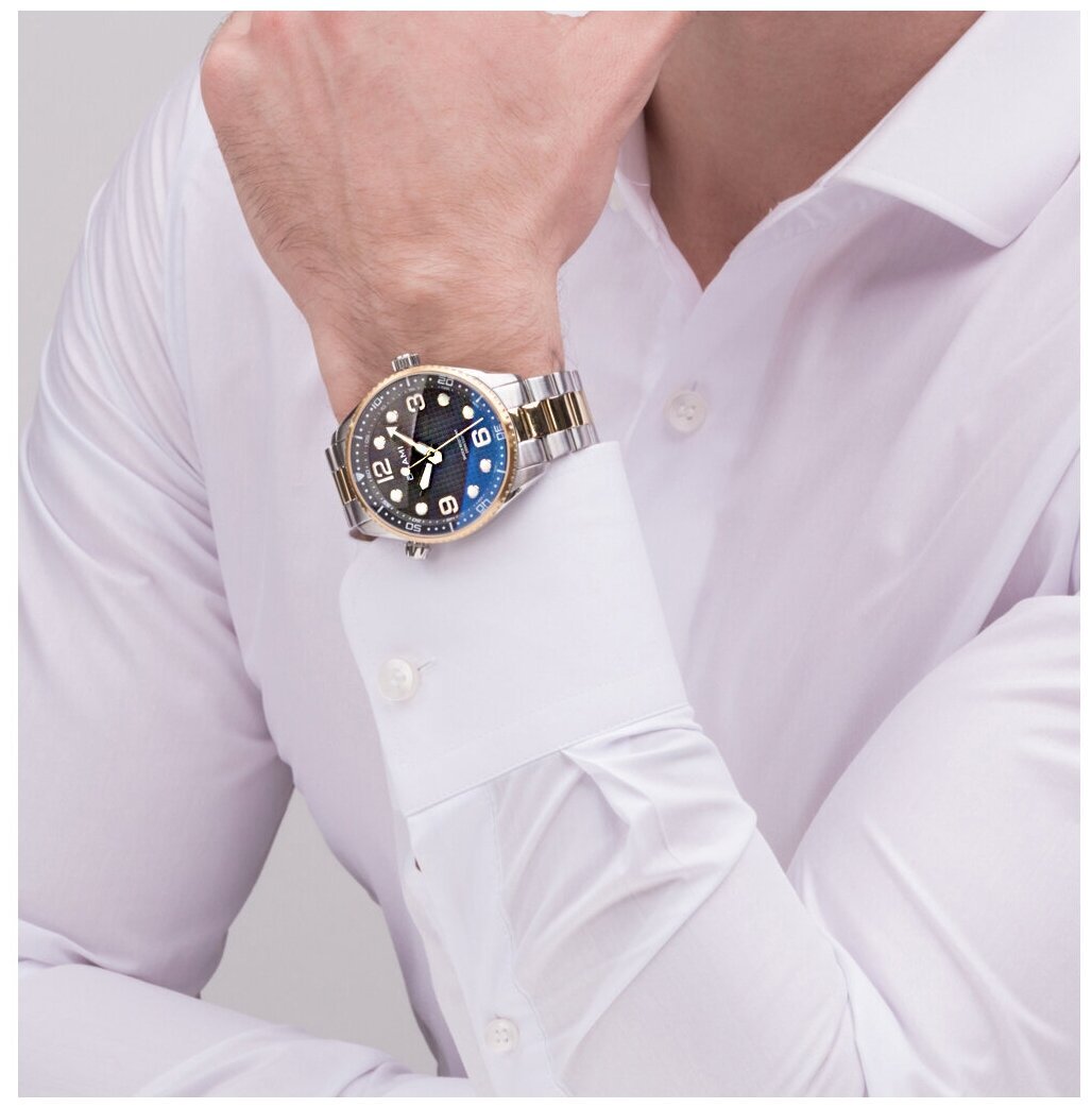 Women watches Wallpaper