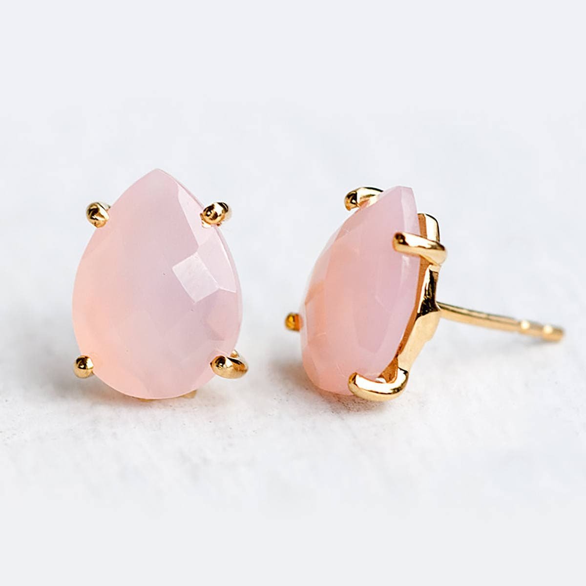 Серьги с розовым халцедоном