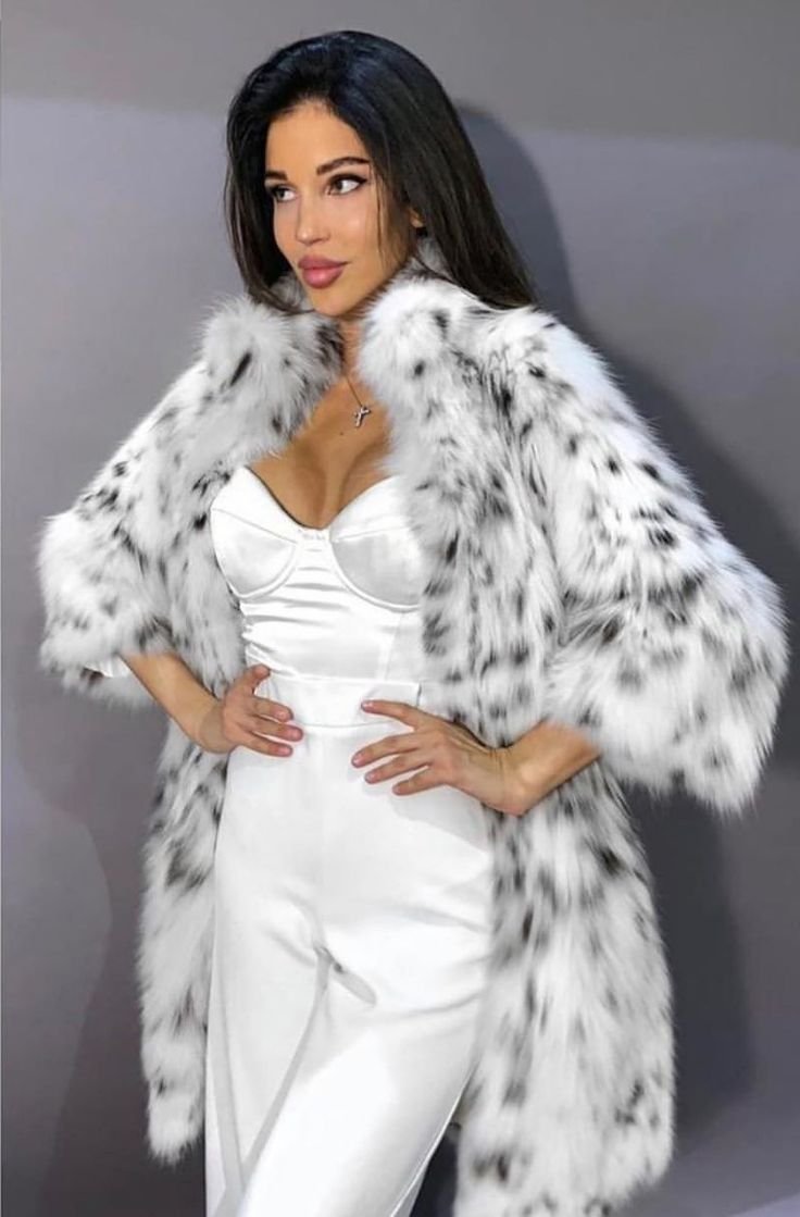 Шубы из рыси Fendi