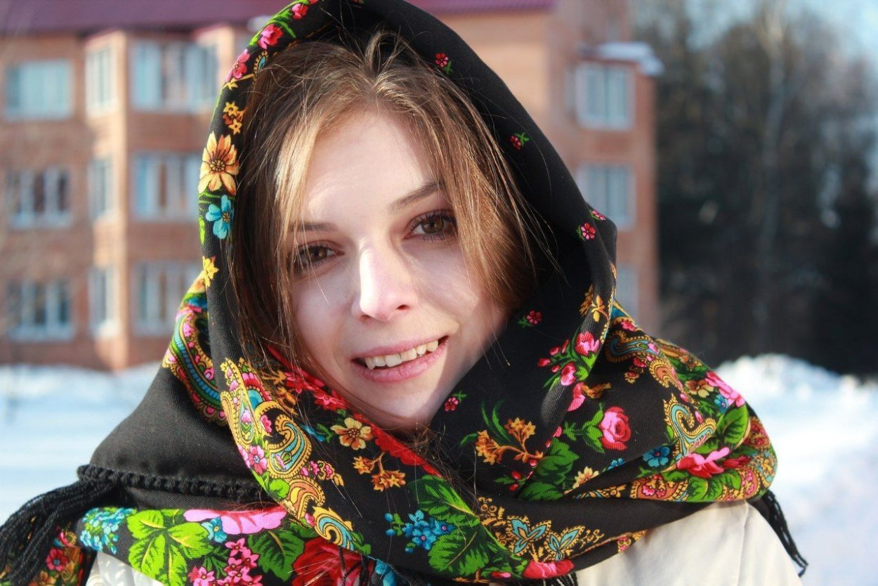 Павлопосадский платок русская красавица