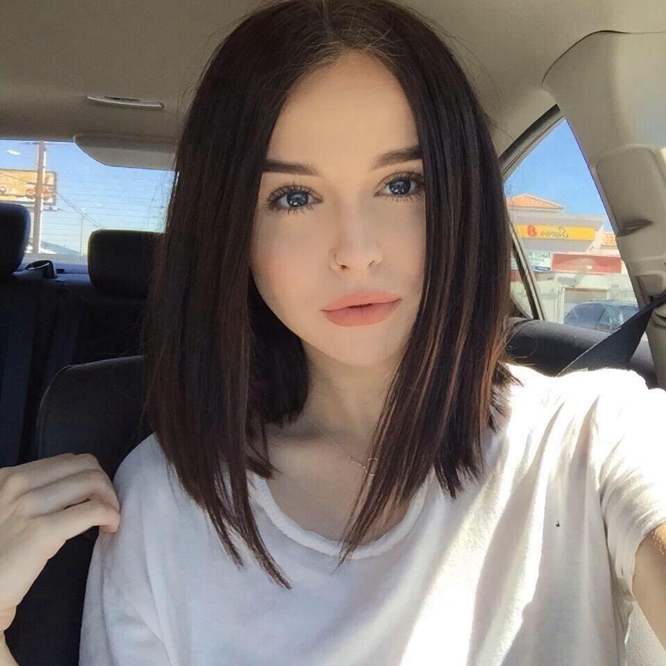 Acacia Brinley черные волосы