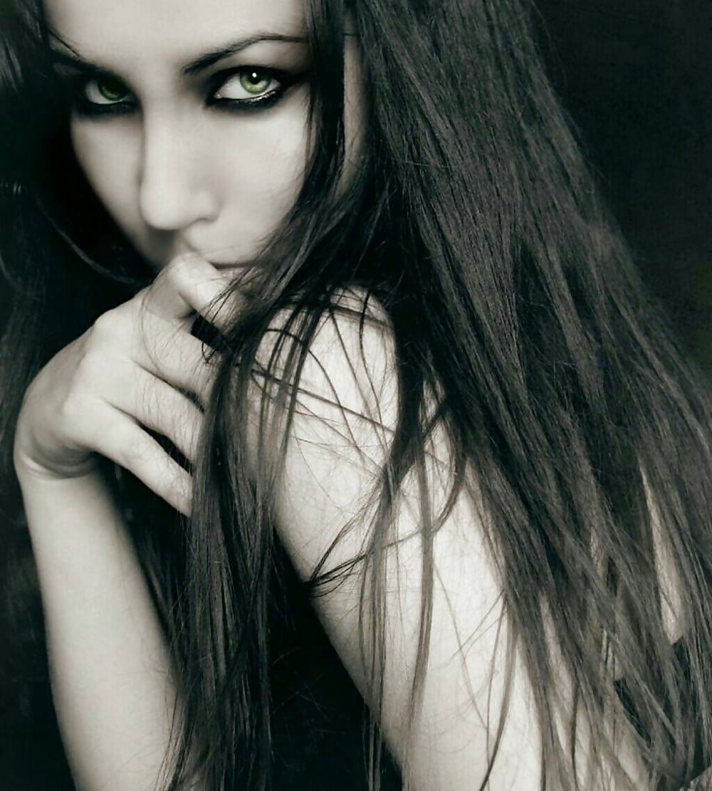 Елена Чертова