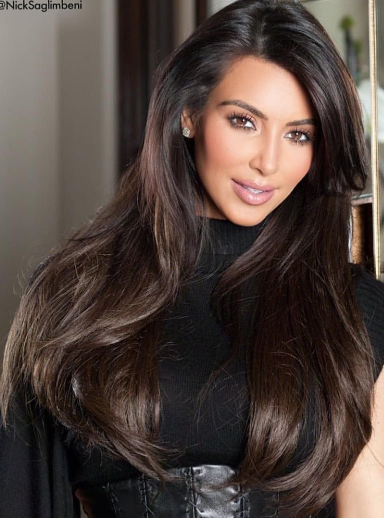 Kim Kardashian длинные волосы