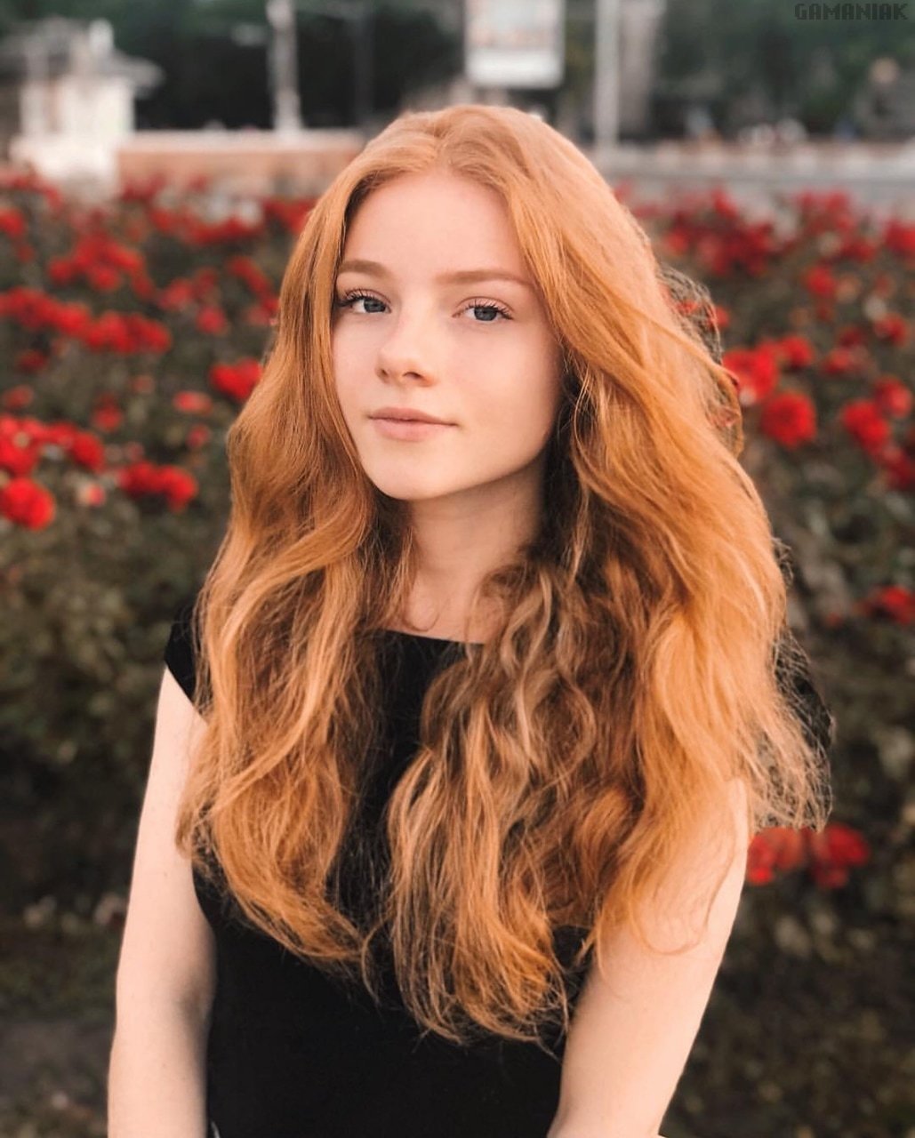 Джулия Адаменко