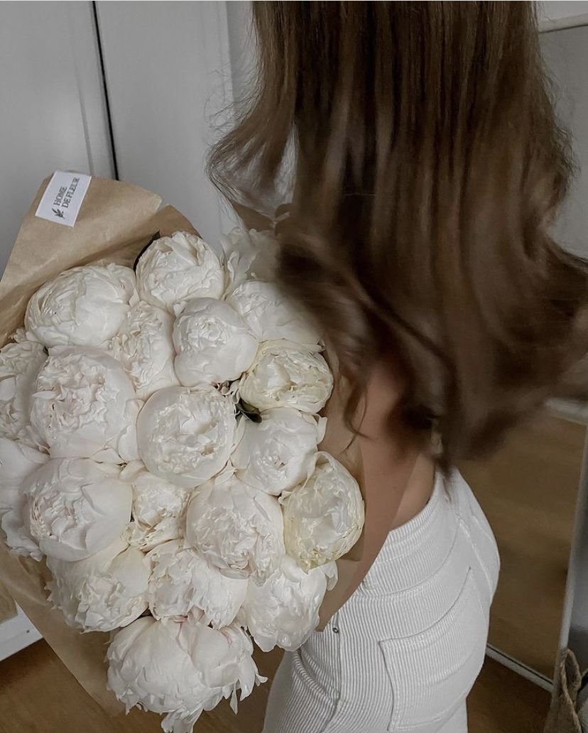 Mari May Flowers Instagram
