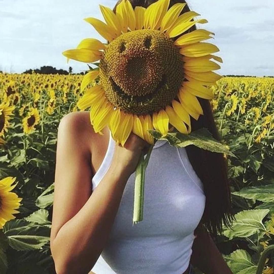 Фотосессия в подсолнухах