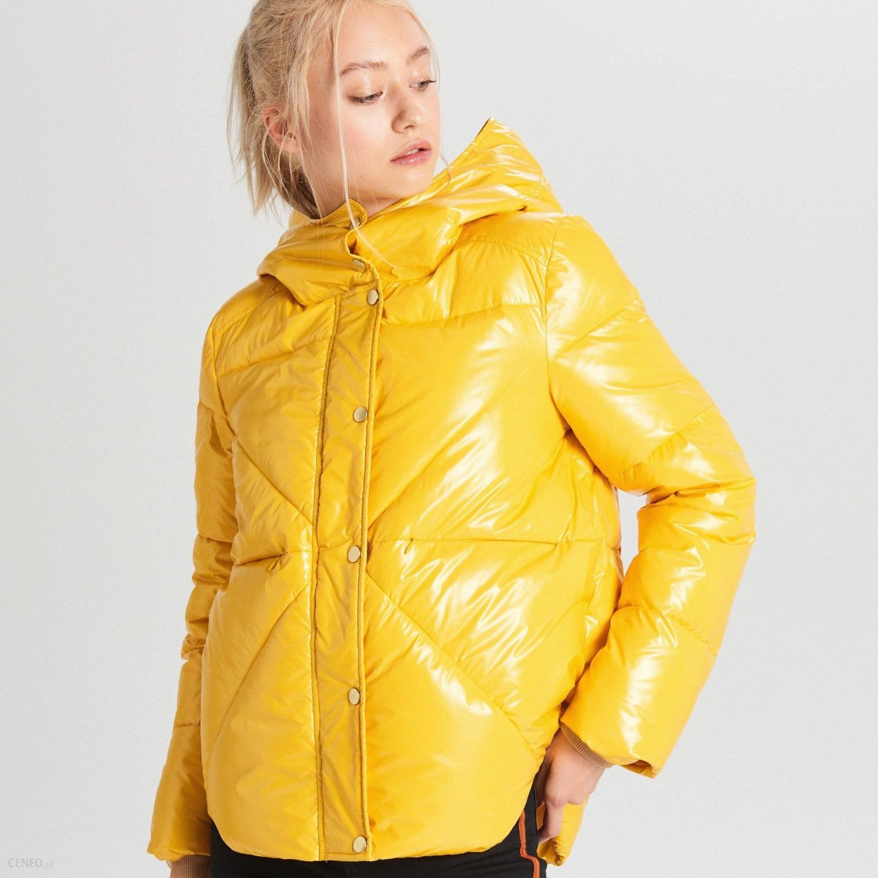 Куртка из Cropp жёлтая женская .