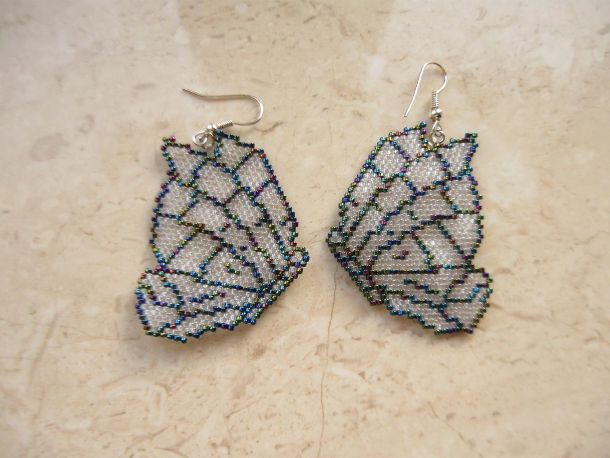 Серьги мозаикой из бисера