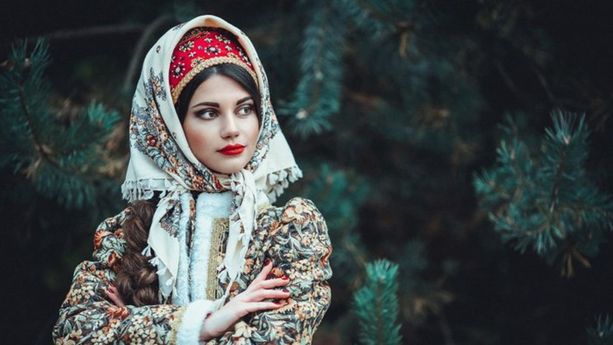Русско народная красавица