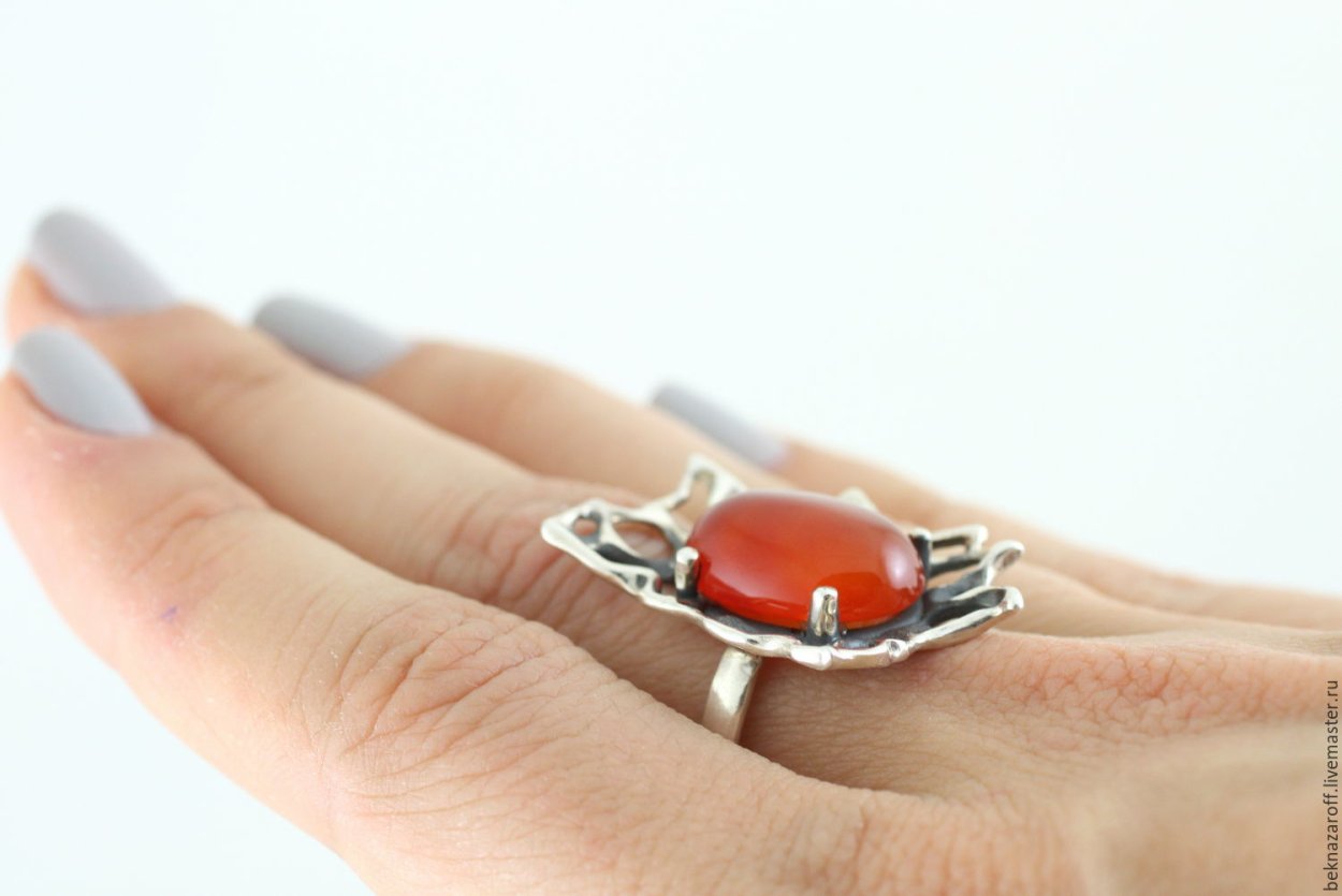 Кольца с сердоликом из серебра женские