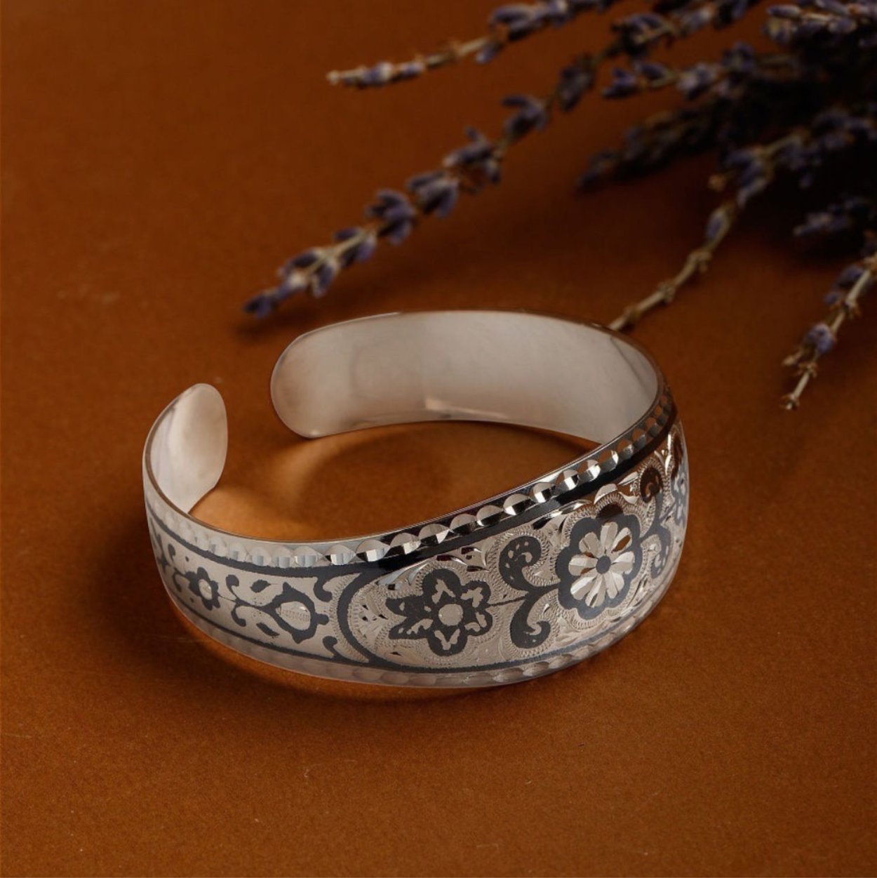 Camellia Jewelry браслет