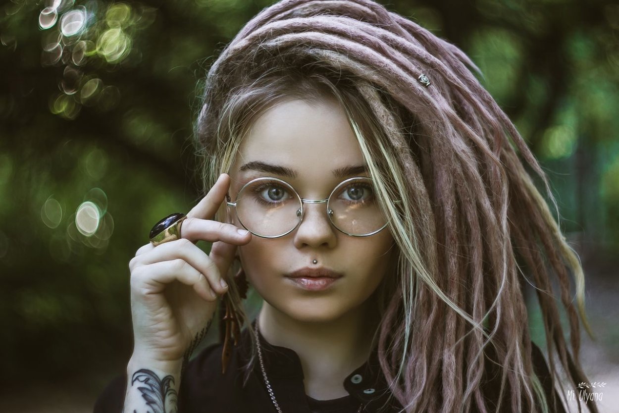 Mia Bandini дреды